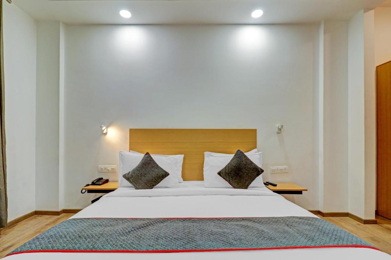 فندق Townhouse Sector 30 Near Botanic Garden Of Indian Republic نويدا المظهر الخارجي الصورة