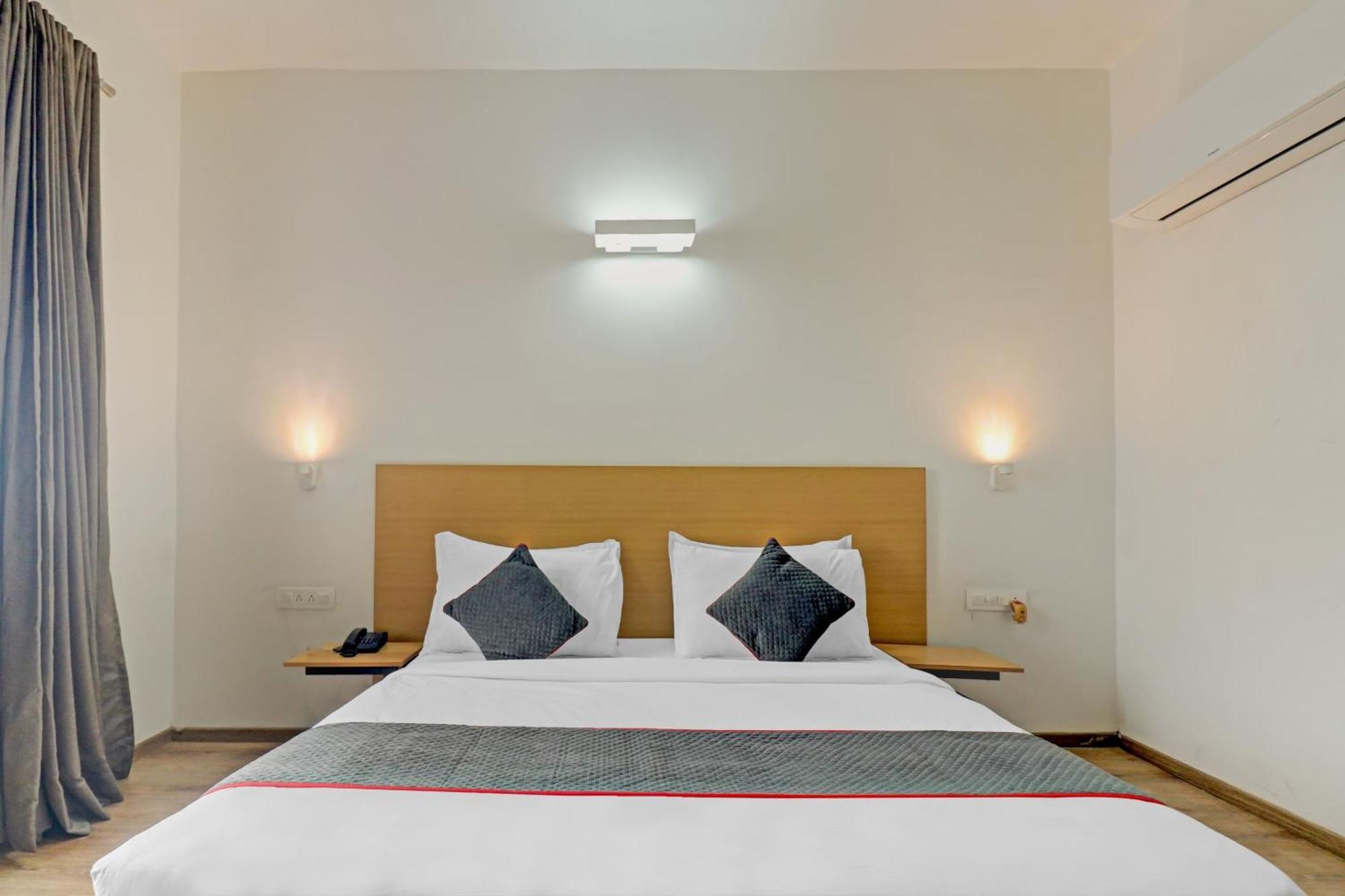 فندق Townhouse Sector 30 Near Botanic Garden Of Indian Republic نويدا المظهر الخارجي الصورة
